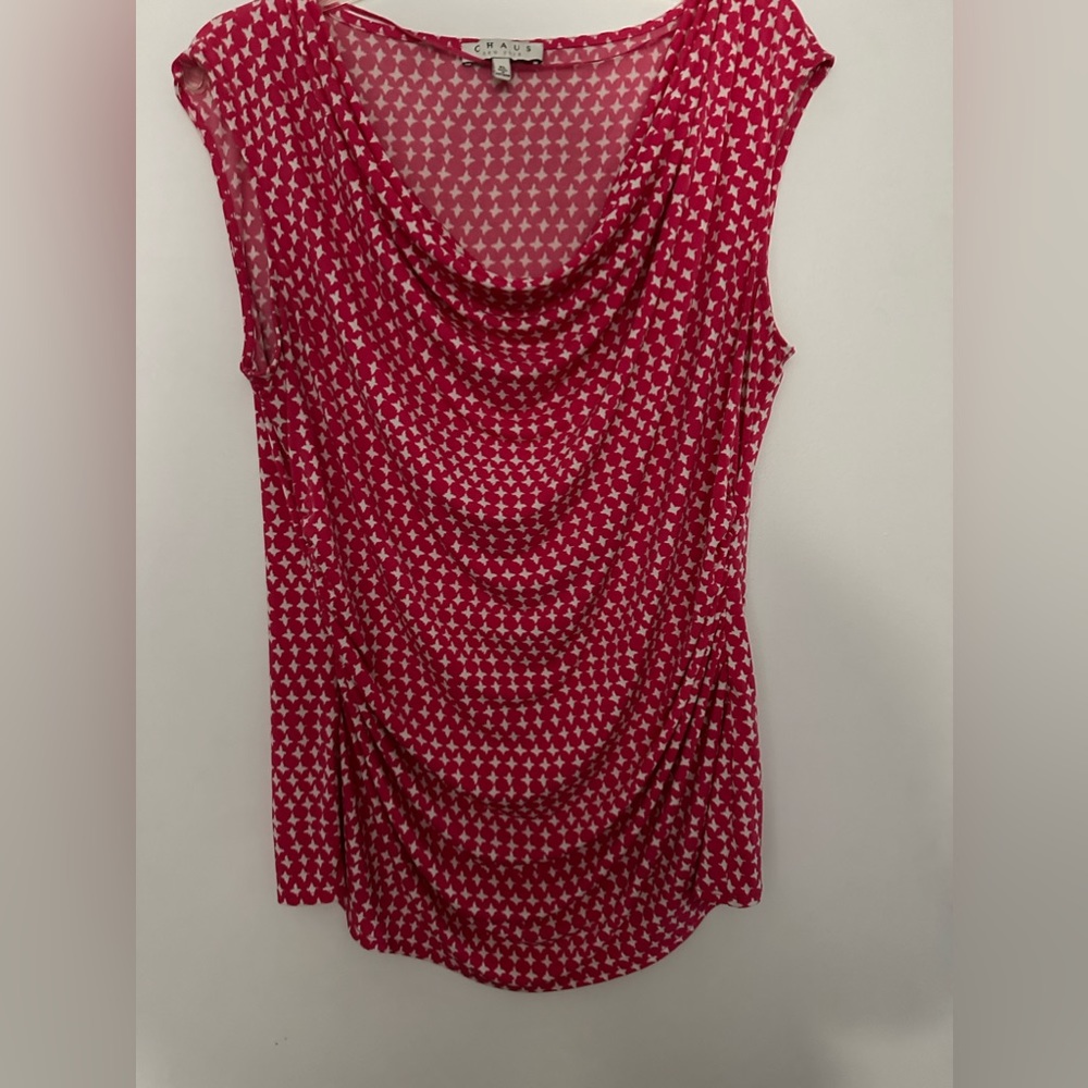 Chaus top